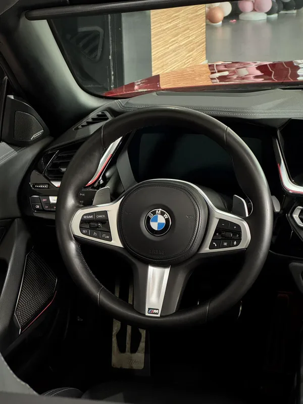 BMW Z4 2022 M40i M Édition des performances sportives intérieur photo 14 BMW Z4 2022 M40i M Édition des performances sportives intérieur photo 14