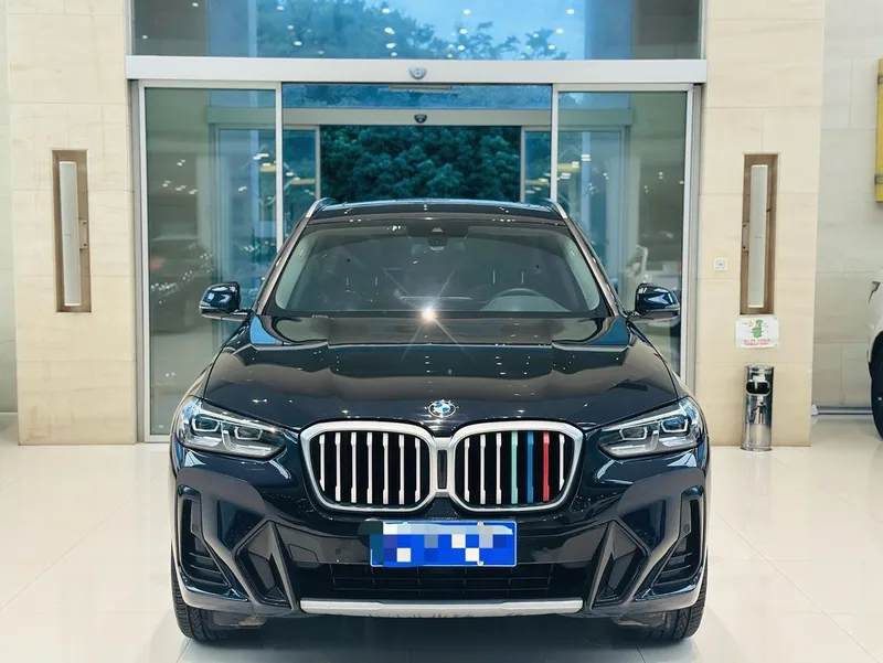 BMW X3 2022 xDrive25i M Conjunto deportivo exterior foto 2