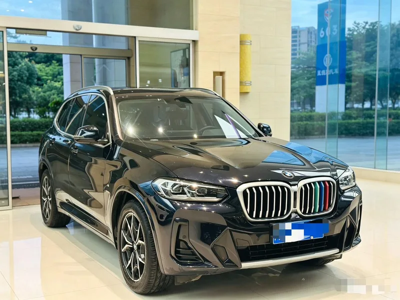 BMW X3 2022 xDrive25i M Conjunto deportivo exterior foto 3