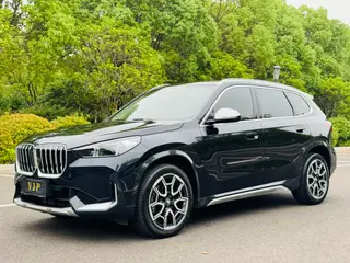 BMW X1 2023 sDrive25Li M Спортивный костюм