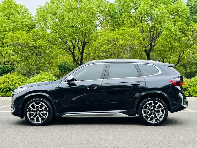 BMW X1 2023 sDrive25Li M Sports suit exterior photo 4 BMW X1 2023 sDrive25Li M Sports suit exterior photo 4