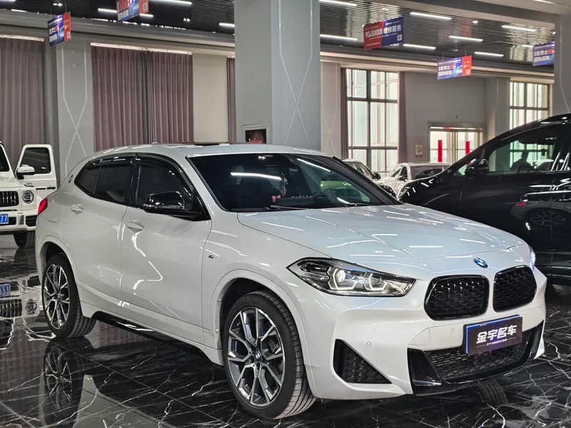 BMW X2 2021 Mise à jour xDrive25i Édition de la nuit de Yao extérieur photo 3 BMW X2 2021 Mise à jour xDrive25i Édition de la nuit de Yao extérieur photo 3