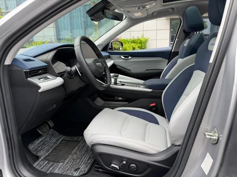 Geely Preface 2023 2.0T Acabado premium exterior foto 4
