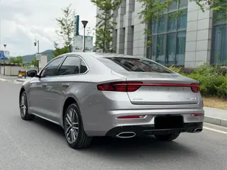 Geely Preface 2023 2.0T Acabado premium interior foto 11