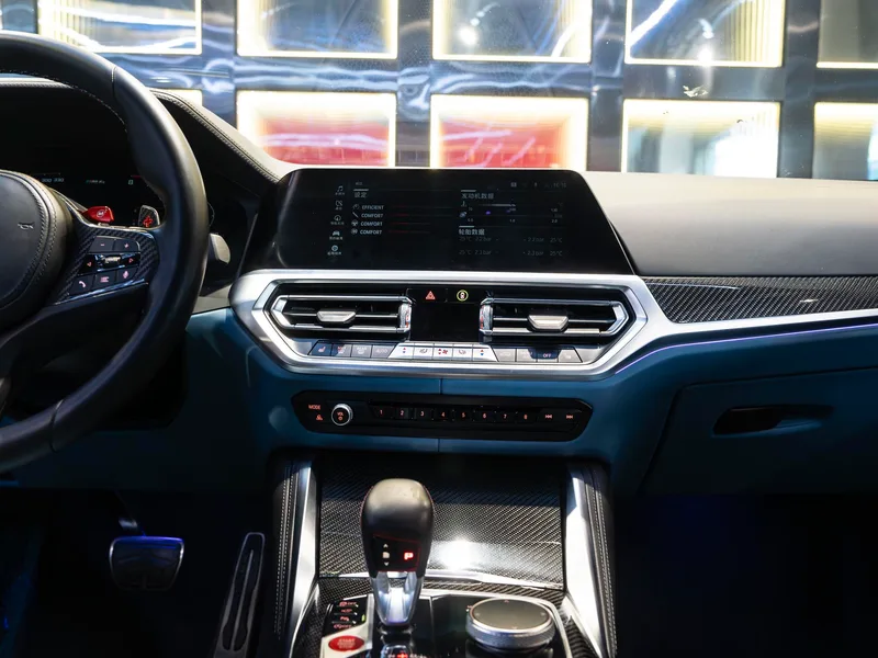 BMW M4 2022 M4 Coupe Thunder Edition interior photo 15 BMW M4 2022 M4 Coupe Thunder Edition interior photo 15