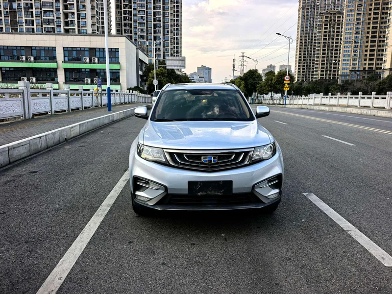 Geely Boyue 2018 1.8TD Tipo Zhiya de tracción automática en dos ruedas exterior foto 2
