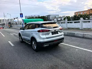Geely Boyue 2018 1.8TD Tipo Zhiya de tracción automática en dos ruedas exterior foto 4