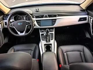 Geely Boyue 2018 1.8TD Tipo Zhiya de tracción automática en dos ruedas interior foto 9