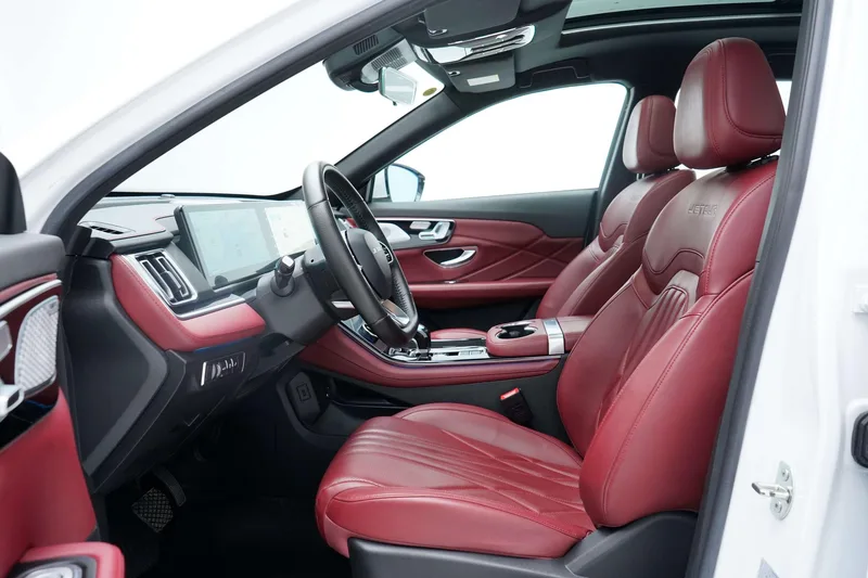 Jetour X70 PLUS 2025 1.5T 7DCT Flagship Edition 5 seat exterior photo 4 Jetour X70 PLUS 2025 1.5T 7DCT Flagship Edition 5 seat exterior photo 4