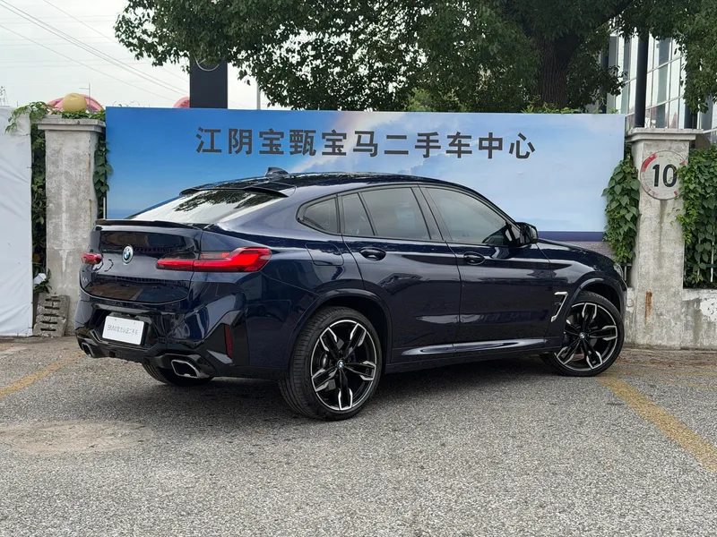 BMW X4 2022 M40i exterior photo 4