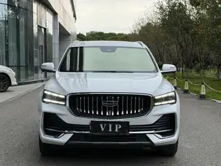Geely Monjaro 2024 2.0TD Versión en la nube de tracción en dos ruedas automática de alta potencia exterior foto 2 Geely Monjaro 2024 2.0TD Versión en la nube de tracción en dos ruedas automática de alta potencia exterior foto 2
