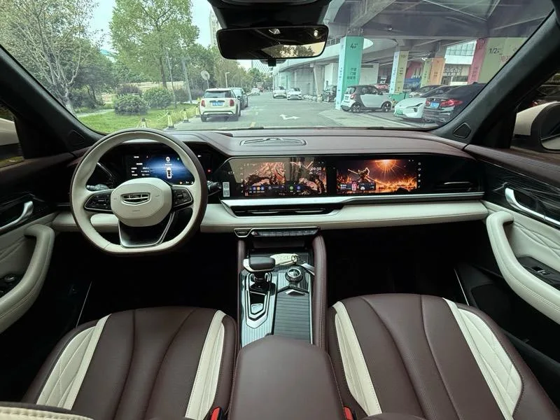 Geely Monjaro 2024 2.0TD Versión en la nube de tracción en dos ruedas automática de alta potencia exterior foto 5 Geely Monjaro 2024 2.0TD Versión en la nube de tracción en dos ruedas automática de alta potencia exterior foto 5
