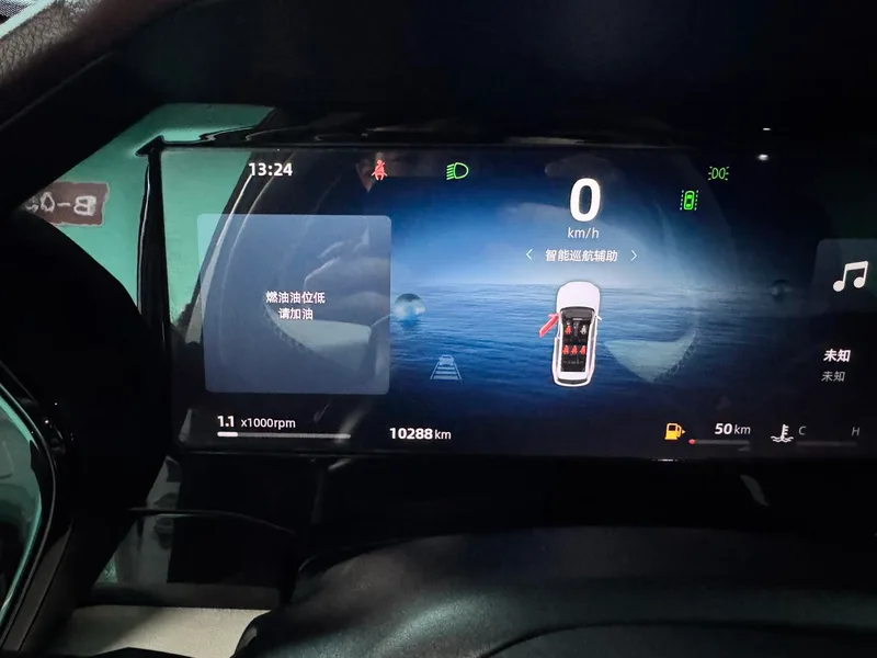 Geely Monjaro 2024 2.0TD Versión en la nube de tracción en dos ruedas automática de alta potencia exterior foto 10 Geely Monjaro 2024 2.0TD Versión en la nube de tracción en dos ruedas automática de alta potencia exterior foto 10