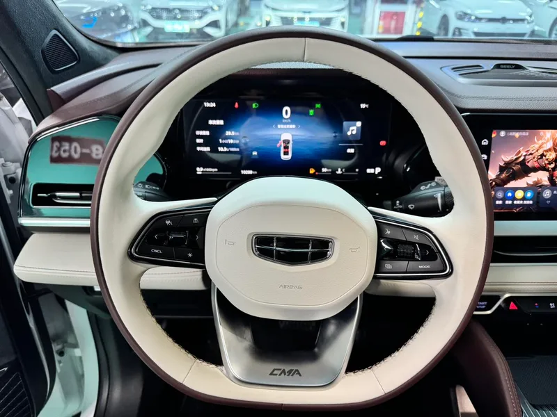 Geely Monjaro 2024 2.0TD Versión en la nube de tracción en dos ruedas automática de alta potencia interior foto 14 Geely Monjaro 2024 2.0TD Versión en la nube de tracción en dos ruedas automática de alta potencia interior foto 14
