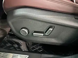 Geely Monjaro 2024 2.0TD Versión en la nube de tracción en dos ruedas automática de alta potencia interior foto 15 Geely Monjaro 2024 2.0TD Versión en la nube de tracción en dos ruedas automática de alta potencia interior foto 15