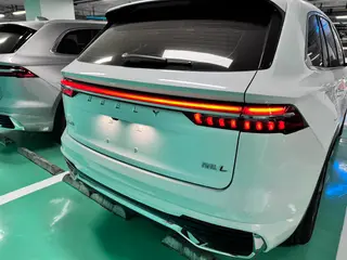 Geely Monjaro 2024 2.0TD Versión en la nube de tracción en dos ruedas automática de alta potencia interior foto 20 Geely Monjaro 2024 2.0TD Versión en la nube de tracción en dos ruedas automática de alta potencia interior foto 20