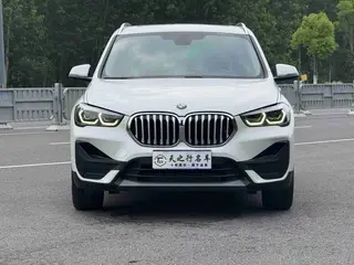 BMW X1 2020 sDrive25Li Líder exterior foto 2 BMW X1 2020 sDrive25Li Líder exterior foto 2