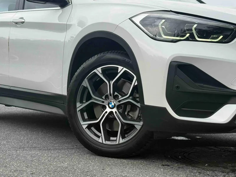 BMW X1 2020 sDrive25Li Líder exterior foto 5 BMW X1 2020 sDrive25Li Líder exterior foto 5