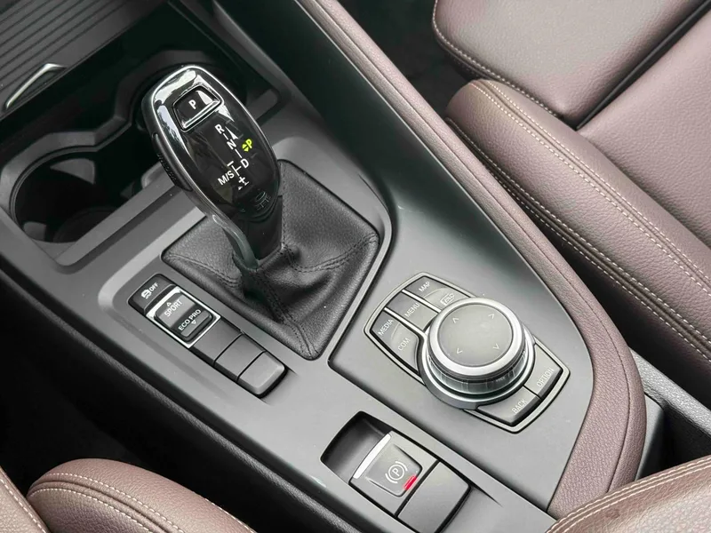 BMW X1 2020 sDrive25Li Líder interior foto 10 BMW X1 2020 sDrive25Li Líder interior foto 10
