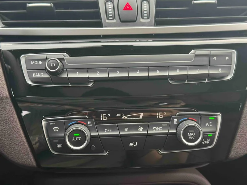 BMW X1 2020 sDrive25Li Líder interior foto 13 BMW X1 2020 sDrive25Li Líder interior foto 13
