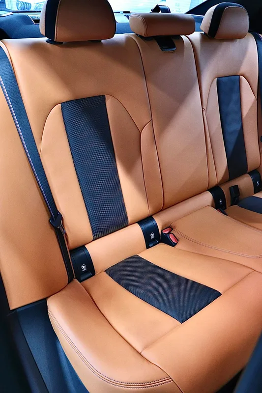 BMW M3 2021 M3 Berline quatre portes Version Thunder intérieur photo 18 BMW M3 2021 M3 Berline quatre portes Version Thunder intérieur photo 18
