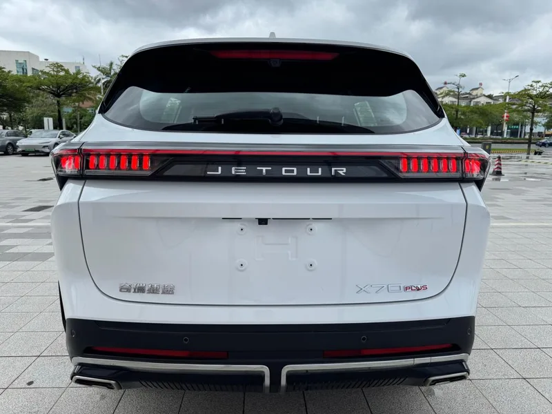 Jetour X70 PLUS 2025 1.5T 7DCT Flagship Edition 5 seat exterior photo 6 Jetour X70 PLUS 2025 1.5T 7DCT Flagship Edition 5 seat exterior photo 6