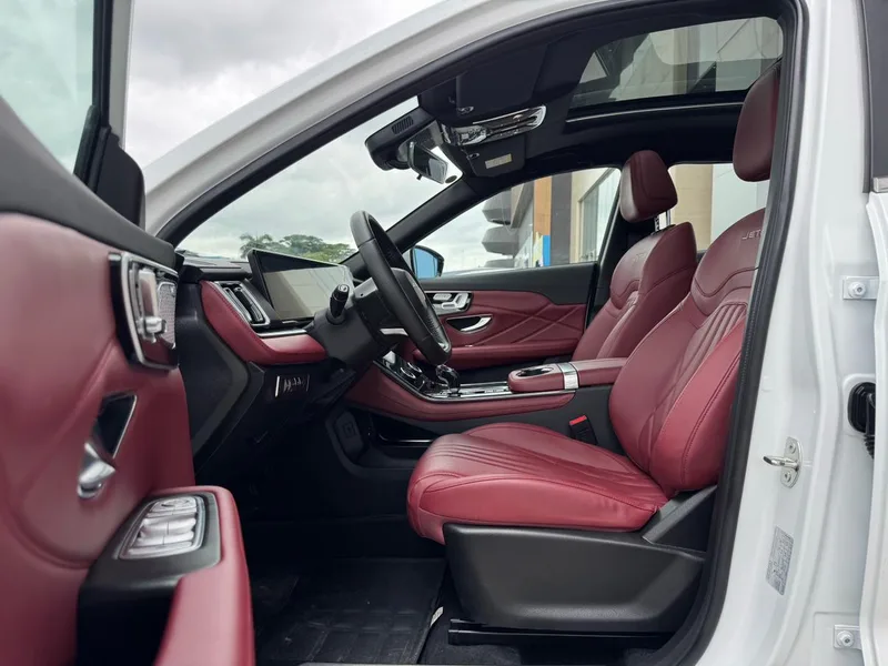 Jetour X70 PLUS 2025 1.5T 7DCT Flagship Edition 5 seat exterior photo 9 Jetour X70 PLUS 2025 1.5T 7DCT Flagship Edition 5 seat exterior photo 9