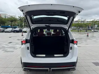 Jetour X70 PLUS 2025 1.5T 7DCT Flagship Edition 5 seat interior photo 11 Jetour X70 PLUS 2025 1.5T 7DCT Flagship Edition 5 seat interior photo 11