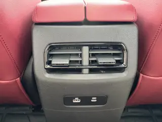 Jetour X70 PLUS 2025 1.5T 7DCT Flagship Edition 5 seat interior photo 16 Jetour X70 PLUS 2025 1.5T 7DCT Flagship Edition 5 seat interior photo 16