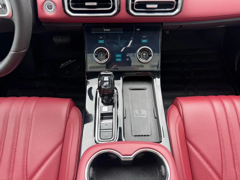 Jetour X70 PLUS 2025 1.5T 7DCT Flagship Edition 5 seat interior photo 17 Jetour X70 PLUS 2025 1.5T 7DCT Flagship Edition 5 seat interior photo 17