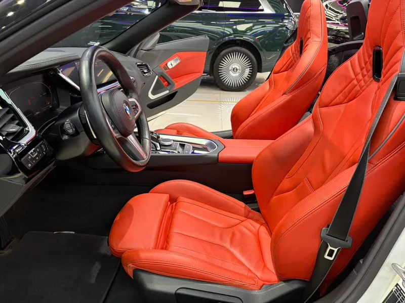 BMW Z4 2023 sDrive 25i M Ensemble de sport intérieur photo 7 BMW Z4 2023 sDrive 25i M Ensemble de sport intérieur photo 7