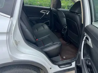 Geely Boyue 2020 1.8TD DCT Два привода 4G Связанная версия интерьер фото 7