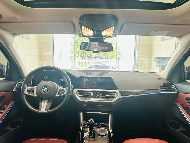 BMW 3 Series 2022 325Li M Conjunto deportivo exterior foto 4