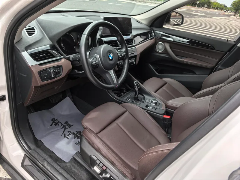 BMW X1 2022 sDrive25Li Leader extérieur photo 4 BMW X1 2022 sDrive25Li Leader extérieur photo 4
