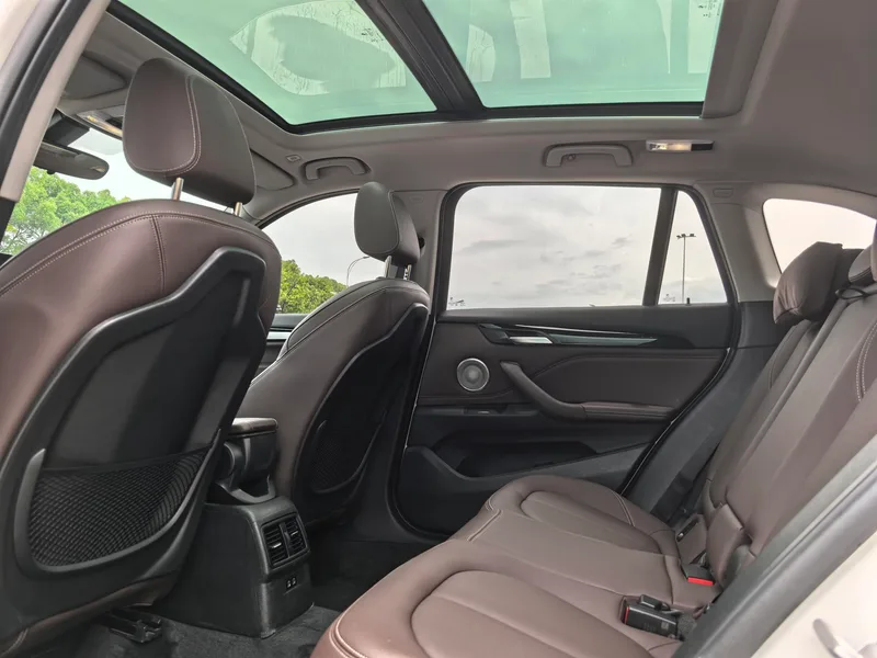 BMW X1 2022 sDrive25Li Leader extérieur photo 5 BMW X1 2022 sDrive25Li Leader extérieur photo 5