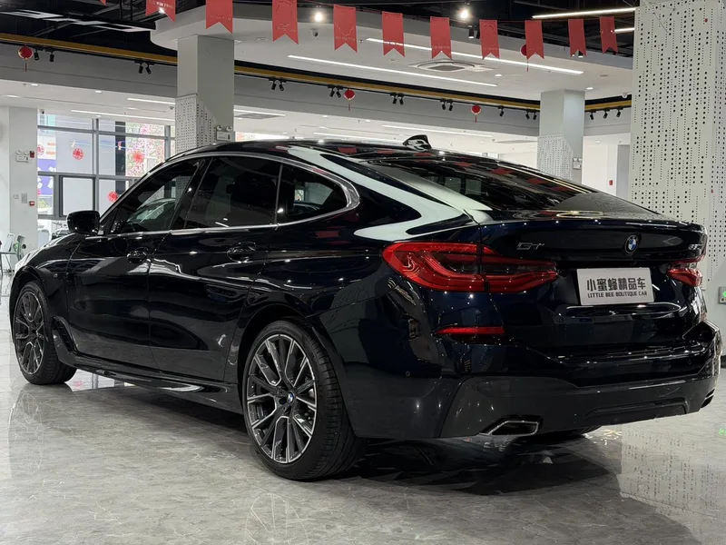 BMW 6 Series GT 2022 630i M Спортивный большой путешественник версия интерьер фото 17