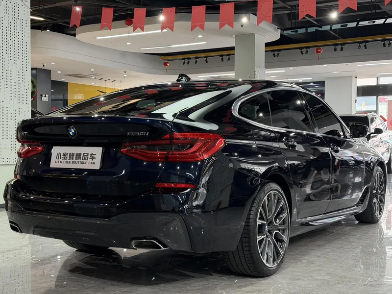 BMW 6 Series GT 2022 630i M Спортивный большой путешественник версия интерьер фото 18
