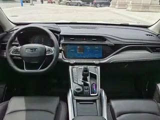 Geely Boyue 2020 1.8TD DCT Zhilian PRO interior foto 6 Geely Boyue 2020 1.8TD DCT Zhilian PRO interior foto 6