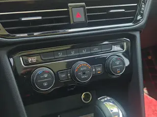 Volkswagen Tharu 2020 280TSI Version confort à deux roues motrices État VI intérieur photo 12 Volkswagen Tharu 2020 280TSI Version confort à deux roues motrices État VI intérieur photo 12