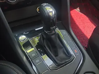 Volkswagen Tharu 2020 280TSI Version confort à deux roues motrices État VI intérieur photo 13 Volkswagen Tharu 2020 280TSI Version confort à deux roues motrices État VI intérieur photo 13