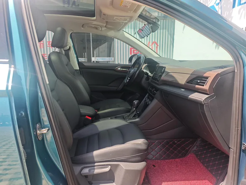 Volkswagen Tharu 2020 280TSI Version confort à deux roues motrices État VI intérieur photo 18 Volkswagen Tharu 2020 280TSI Version confort à deux roues motrices État VI intérieur photo 18