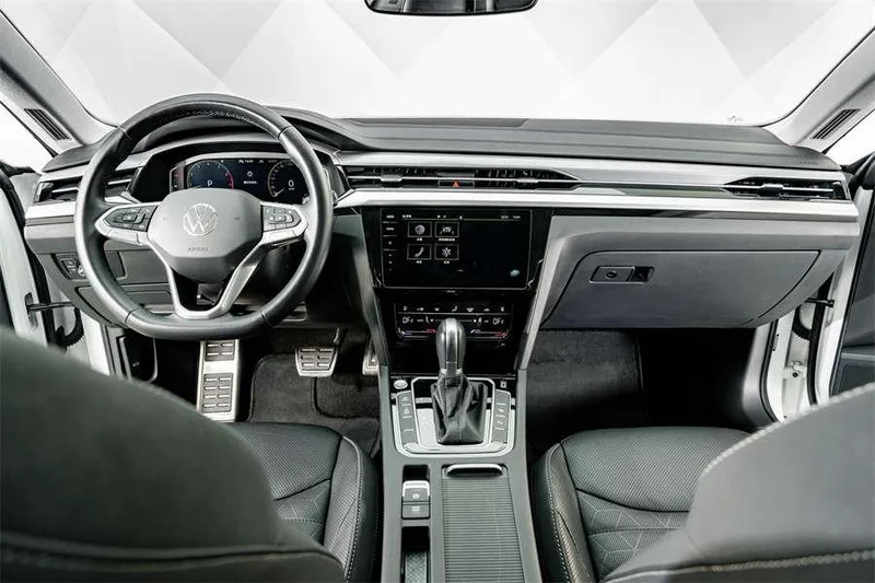 Volkswagen CC 2021 Hunting car 380TSI Heart Hunting Edition interior photo 12 Volkswagen CC 2021 Hunting car 380TSI Heart Hunting Edition interior photo 12