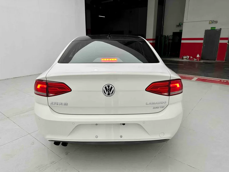 Volkswagen Lamando 2018 230TSI DSG Fashion Edition interior photo 6 Volkswagen Lamando 2018 230TSI DSG Fashion Edition interior photo 6