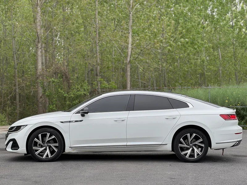 Volkswagen CC 2021 380TSI eye-catching version exterior photo 4 Volkswagen CC 2021 380TSI eye-catching version exterior photo 4