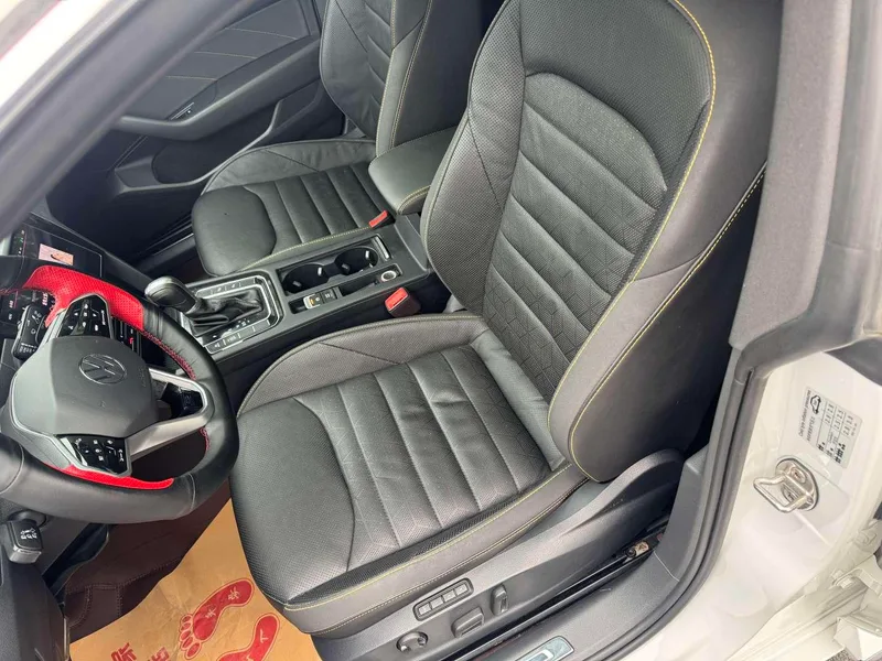 Volkswagen CC 2021 380TSI eye-catching version exterior photo 5 Volkswagen CC 2021 380TSI eye-catching version exterior photo 5