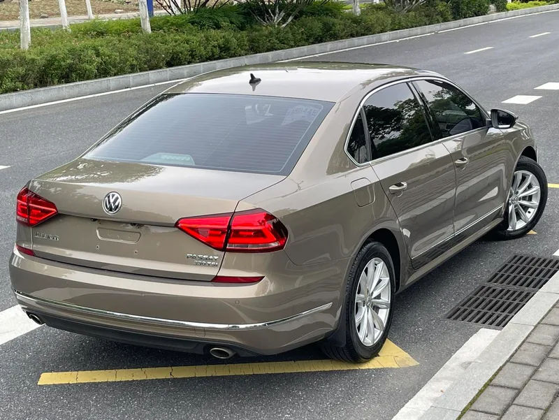 Volkswagen Passat 2017 330TSI DSG Honor Edition exterior photo 9 Volkswagen Passat 2017 330TSI DSG Honor Edition exterior photo 9