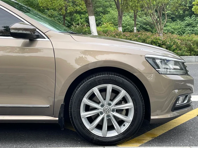 Volkswagen Passat 2017 330TSI DSG Honor Edition interior photo 12 Volkswagen Passat 2017 330TSI DSG Honor Edition interior photo 12