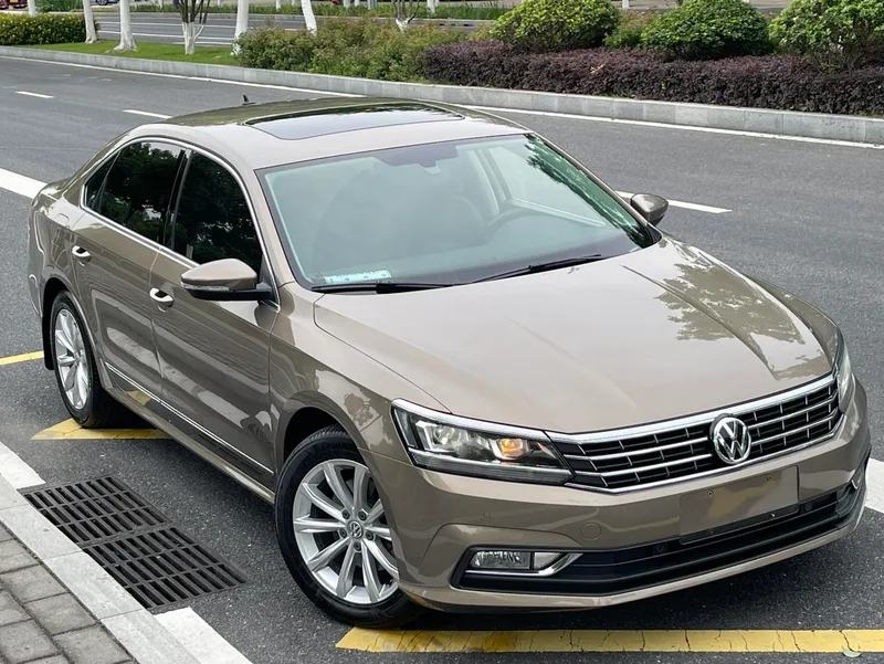 Volkswagen Passat 2017 330TSI DSG Honor Edition interior photo 14 Volkswagen Passat 2017 330TSI DSG Honor Edition interior photo 14