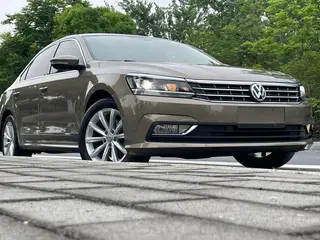 Volkswagen Passat 2017 330TSI DSG Honor Edition interior photo 15 Volkswagen Passat 2017 330TSI DSG Honor Edition interior photo 15