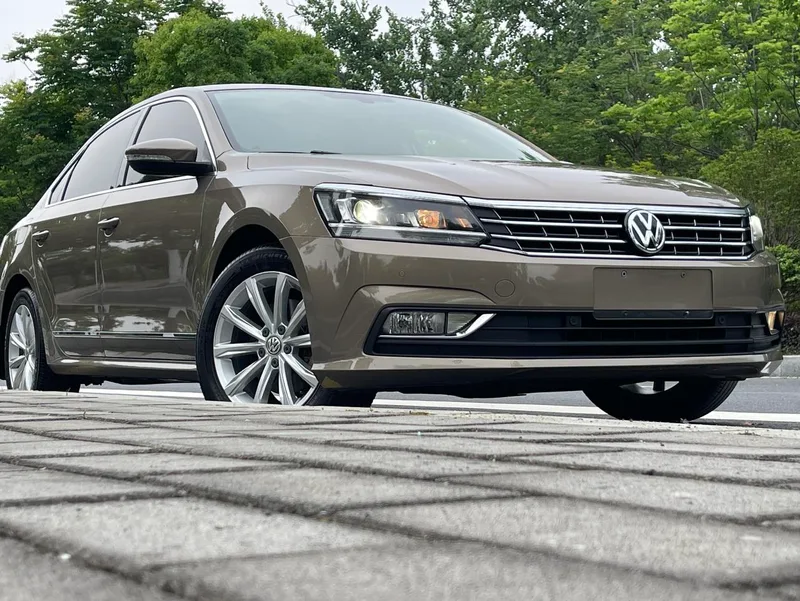 Volkswagen Passat 2017 330TSI DSG Honor Edition interior photo 15 Volkswagen Passat 2017 330TSI DSG Honor Edition interior photo 15
